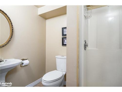 10 Leslie Drive, Collingwood, ON - Indoor Photo Showing Bathroom