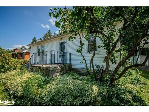 104 Ann Street, Bracebridge, ON - Outdoor With Deck Patio Veranda