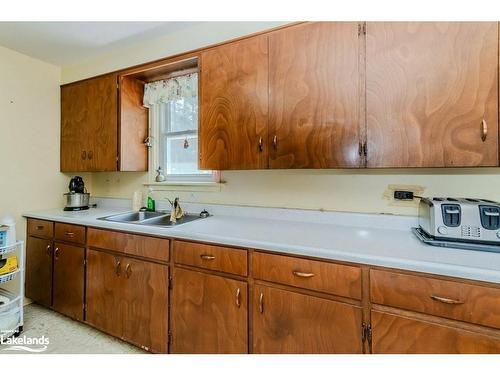 104 Ann Street, Bracebridge, ON - Indoor Photo Showing Kitchen With Double Sink