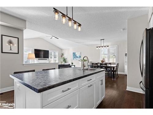 79 Lockerbie Crescent, Collingwood, ON - Indoor Photo Showing Kitchen