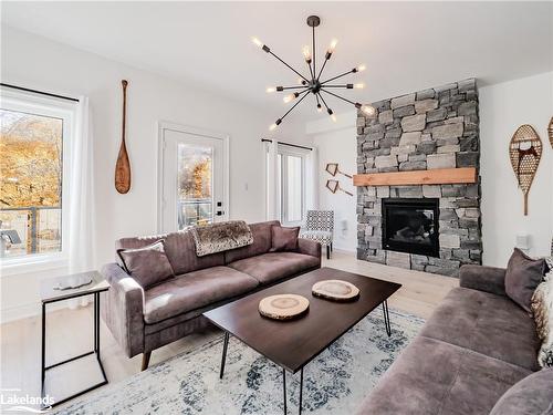 51 Rockmount Crescent, Gravenhurst, ON - Indoor Photo Showing Living Room With Fireplace