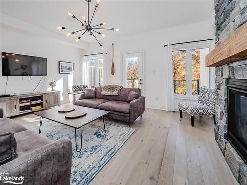 51 Rockmount Crescent, Gravenhurst, ON - Indoor Photo Showing Living Room With Fireplace