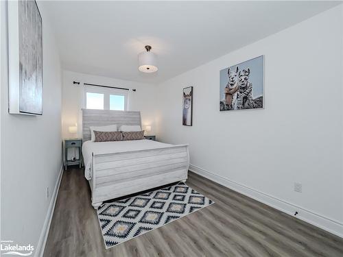 51 Rockmount Crescent, Gravenhurst, ON - Indoor Photo Showing Bedroom