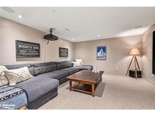 146 Wyandot Court, The Blue Mountains, ON - Indoor Photo Showing Living Room