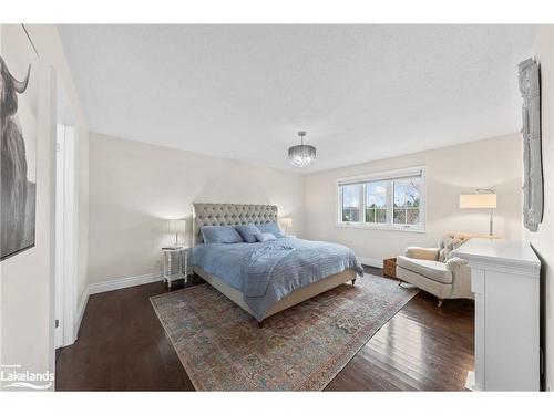 3 Brechin Crescent, Oro-Medonte, ON - Indoor Photo Showing Bedroom