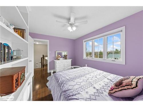 3 Brechin Crescent, Oro-Medonte, ON - Indoor Photo Showing Bedroom