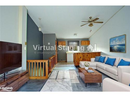 180 Escarpment Crescent, Collingwood, ON - Indoor Photo Showing Living Room