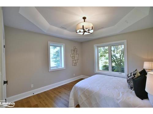 4 Laurel Boulevard, Collingwood, ON - Indoor Photo Showing Bedroom