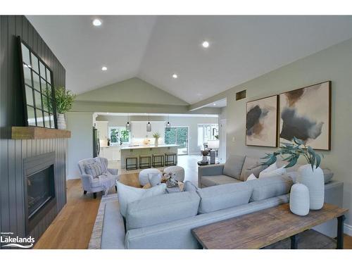 26 Trails End, Collingwood, ON - Indoor Photo Showing Living Room With Fireplace