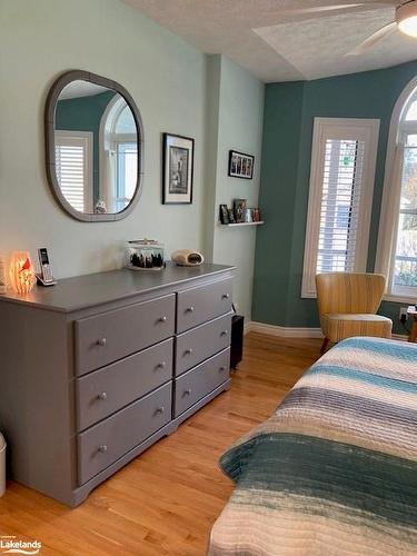 553 1St Street Sw, Owen Sound, ON - Indoor Photo Showing Bedroom