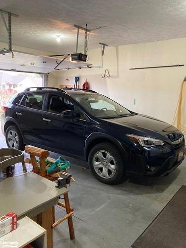 553 1St Street Sw, Owen Sound, ON - Indoor Photo Showing Garage