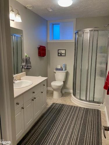 553 1St Street Sw, Owen Sound, ON - Indoor Photo Showing Bathroom