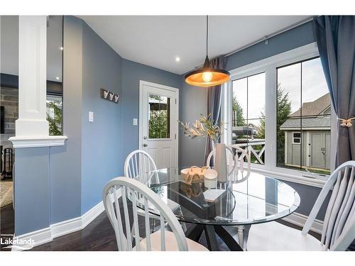 21 Robertson Street, Collingwood, ON - Indoor Photo Showing Dining Room