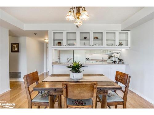 204-11 Beck Boulevard, Penetanguishene, ON - Indoor Photo Showing Dining Room