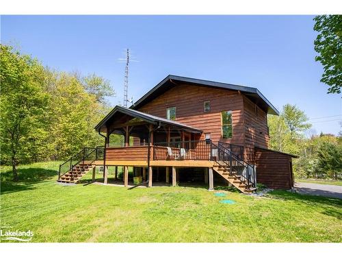 1107 Falkenburg Road, Bracebridge, ON - Outdoor With Deck Patio Veranda