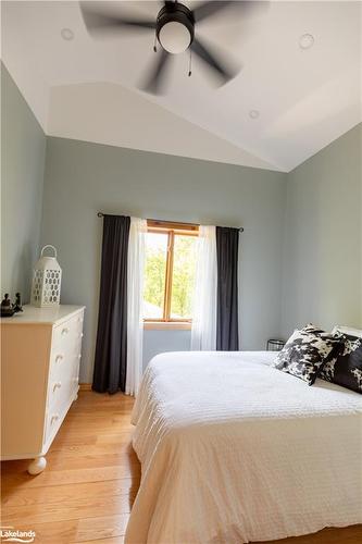 1107 Falkenburg Road, Bracebridge, ON - Indoor Photo Showing Bedroom