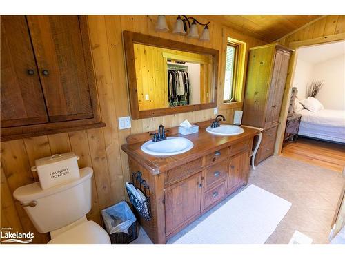 1107 Falkenburg Road, Bracebridge, ON - Indoor Photo Showing Bathroom