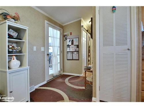 37 Georgian Glen Drive, Wasaga Beach, ON - Indoor Photo Showing Other Room