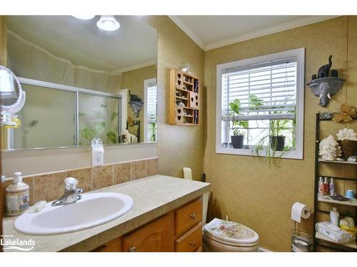 37 Georgian Glen Drive, Wasaga Beach, ON - Indoor Photo Showing Bathroom