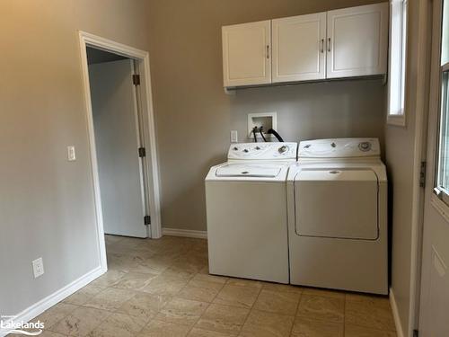 687 Montreal St, Midland, ON - Indoor Photo Showing Laundry Room