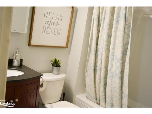 22-26 Herman Avenue, Huntsville, ON - Indoor Photo Showing Bathroom