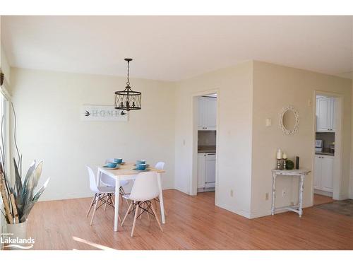 22-26 Herman Avenue, Huntsville, ON - Indoor Photo Showing Dining Room