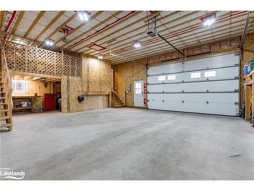 563 Ski Hill Road, Nipissing, ON - Indoor Photo Showing Garage