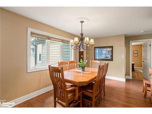 1169 Crooked House Road, Minden Hills, ON - Indoor Photo Showing Dining Room