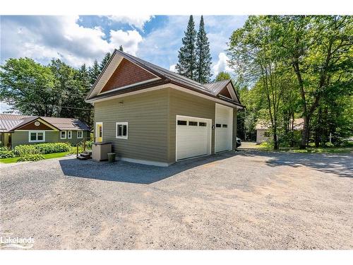 1169 Crooked House Road, Minden Hills, ON - Outdoor