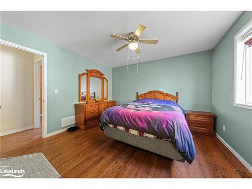 55 Breithaupt Crescent, Tiny, ON - Indoor Photo Showing Bedroom