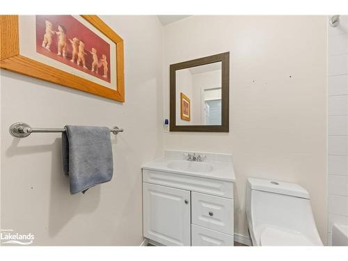 55 Breithaupt Crescent, Tiny, ON - Indoor Photo Showing Bathroom