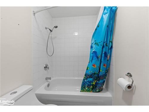 55 Breithaupt Crescent, Tiny, ON - Indoor Photo Showing Bathroom