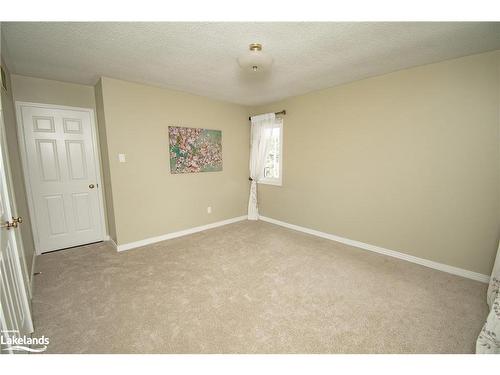 14 Marsh Harbour, Aurora, ON - Indoor Photo Showing Other Room