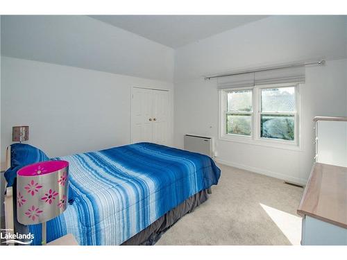 14 Marsh Harbour, Aurora, ON - Indoor Photo Showing Bedroom