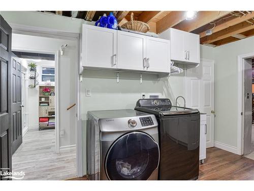 445 Peter Street N, Orillia, ON - Indoor Photo Showing Laundry Room