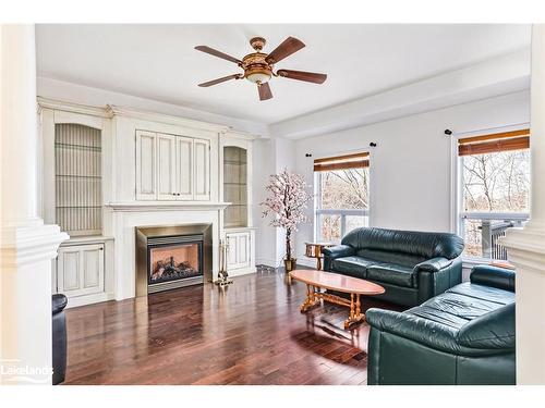 23 Chamberlain Crescent, Collingwood, ON - Indoor Photo Showing Living Room With Fireplace