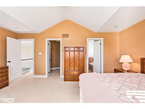 23 Chamberlain Crescent, Collingwood, ON - Indoor Photo Showing Bedroom