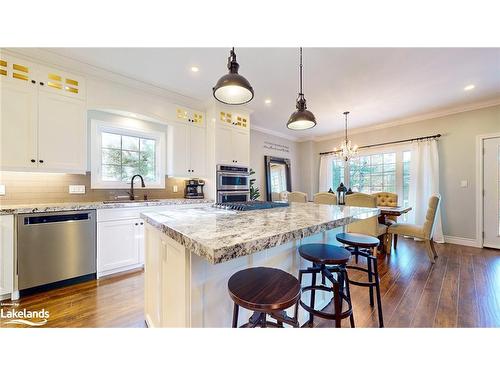 393 Tiny Beaches Road S, Tiny, ON - Indoor Photo Showing Kitchen With Upgraded Kitchen