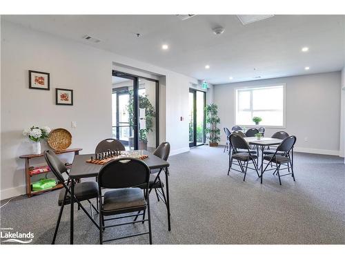 105-18 Campus Trail, Huntsville, ON - Indoor Photo Showing Dining Room