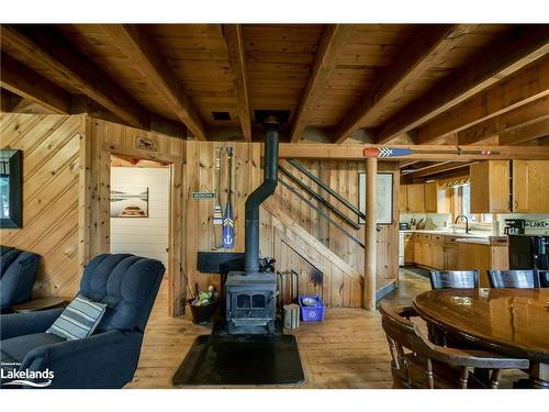 30 Mcvittie Island, Bracebridge, ON - Indoor