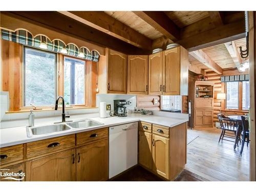 30 Mcvittie Island, Bracebridge, ON - Indoor Photo Showing Kitchen With Double Sink