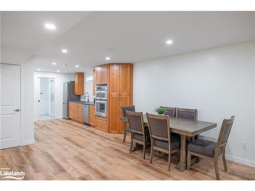 14 Henry Ball Court, Warminster, ON - Indoor Photo Showing Dining Room