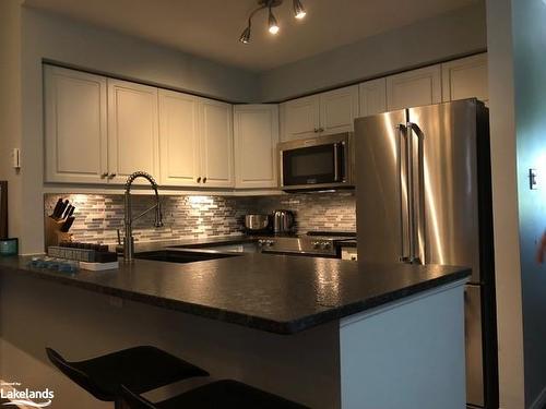 639 Johnston Park Avenue, Collingwood, ON - Indoor Photo Showing Kitchen