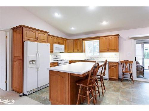 57 Fairway Avenue, Meaford, ON - Indoor Photo Showing Kitchen