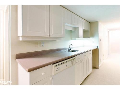 57 Fairway Avenue, Meaford, ON - Indoor Photo Showing Kitchen