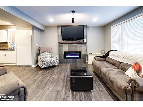 56 Sykes Street S, Meaford, ON - Indoor Photo Showing Living Room With Fireplace