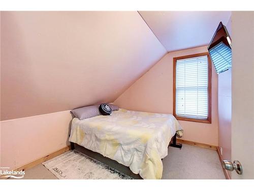 56 Sykes Street S, Meaford, ON - Indoor Photo Showing Bedroom