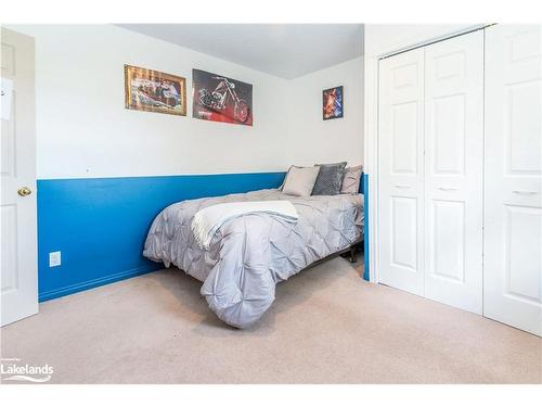 337 Ontario Street, Burk'S Falls, ON - Indoor Photo Showing Bedroom