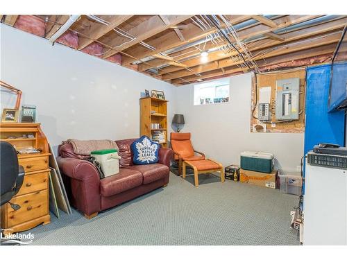 337 Ontario Street, Burk'S Falls, ON - Indoor Photo Showing Basement