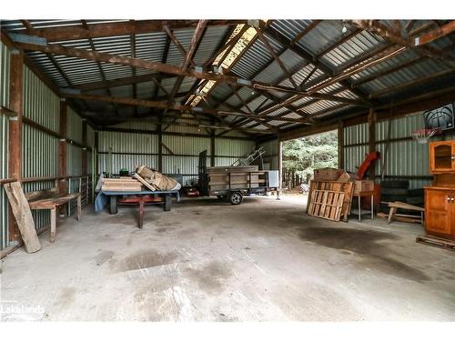 449 Mertz Corner Rd, Tiny, ON - Indoor Photo Showing Garage